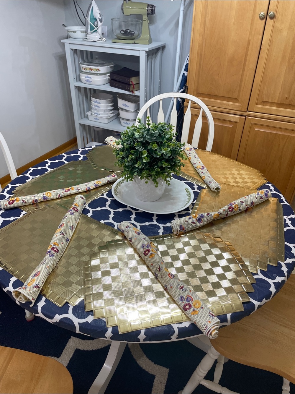 Gold Woven Place sitting - Set of 6